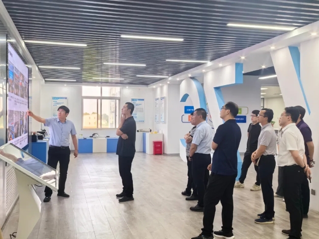 河南省發(fā)改委體改處處長蘇瑜一行蒞臨運營中心調(diào)研指導
